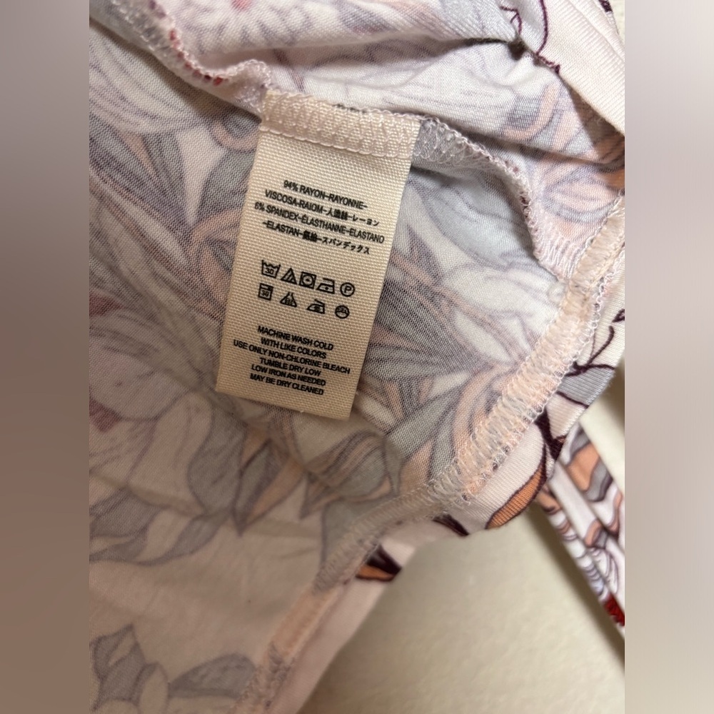 Free People Floral Blouse in White and Pink - Picture 10 of 11